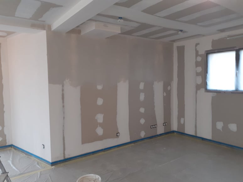 Peinture intérieure - Préparation du chantier avant le commencement de la peinture Peinture intérieure - Préparation du chantier avant le commencement de la peinture